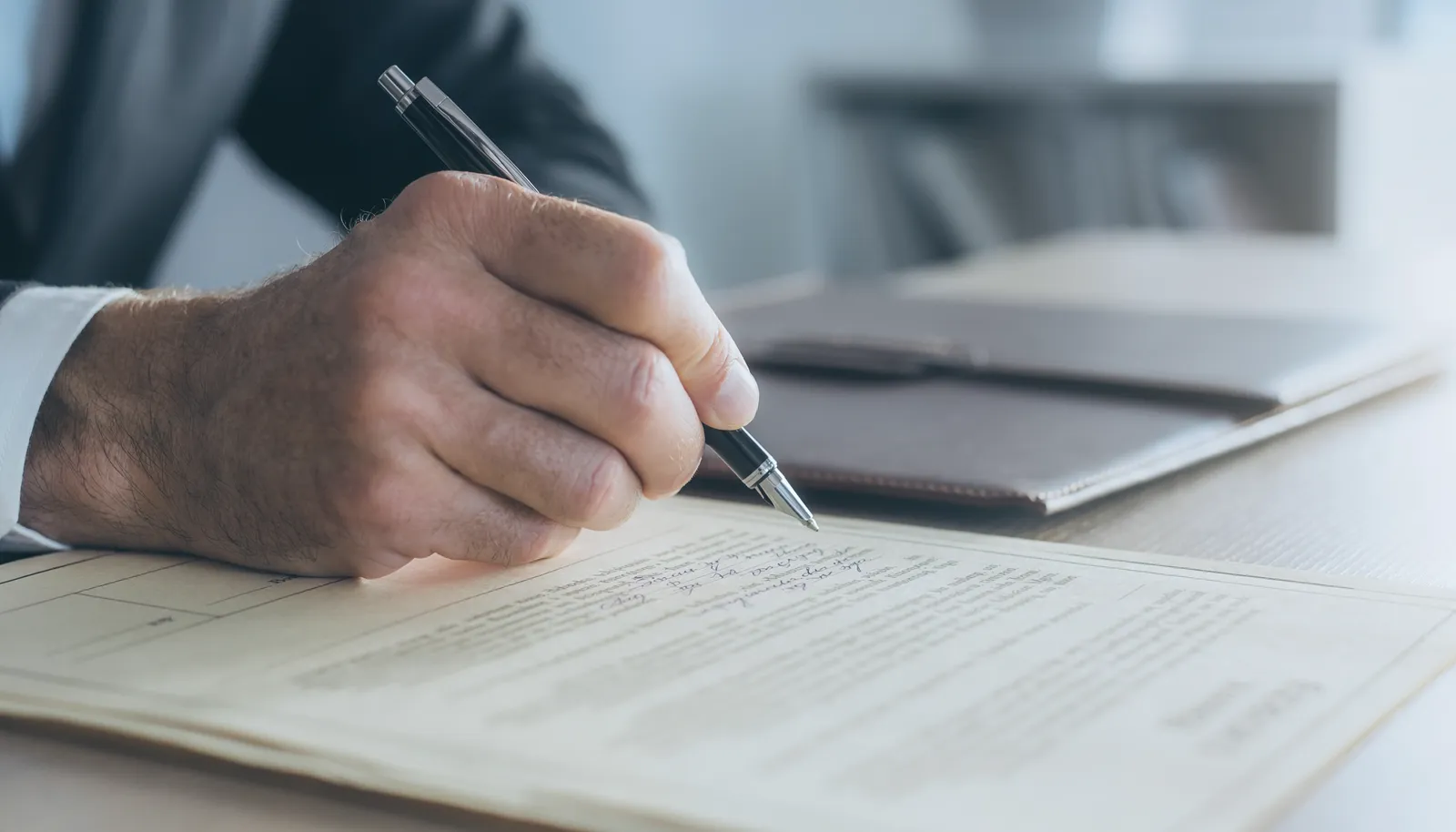 Pourquoi un avocat a besoin d'un site web pour trouver des clients
