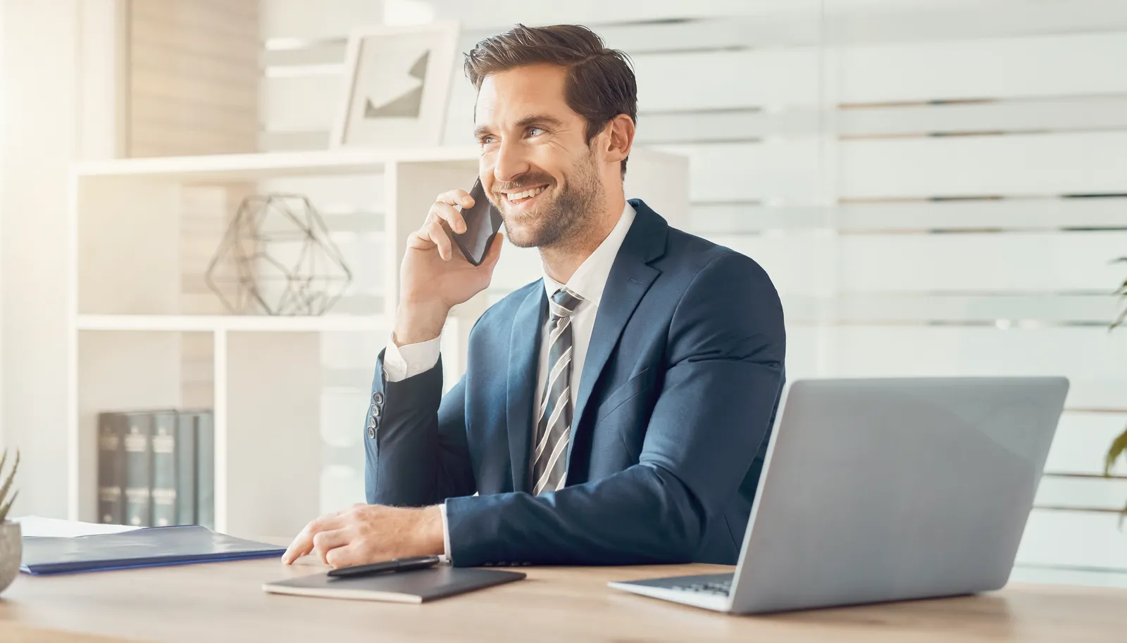 Site web avocat Paris : visibilité locale et concurrence